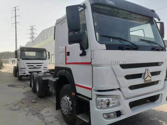 Sinotruk HOWO 6*4 bianca da 420 CV con elevata potenza e buone condizioni