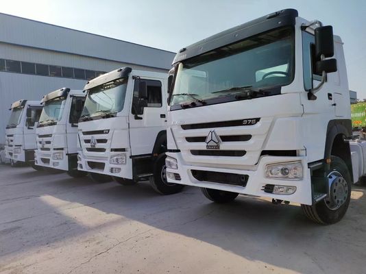 HOWO Sinotuck 6*4 Traktor Truck Colore bianco con pneumatici senza tubi Disegno 8500x2500x3600mm