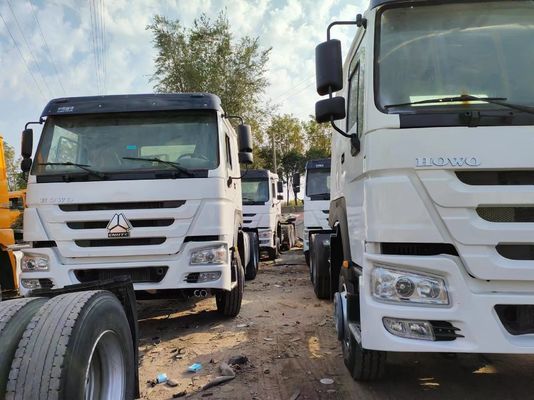 HOWO Sinotuck 6*4 Traktor Truck Colore bianco con pneumatici senza tubi Disegno 8500x2500x3600mm