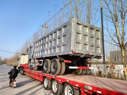 Certificato GCC Shacman F3000 8*4 Tipping Dump Truck con capacità motore da 6-8L in grigio
