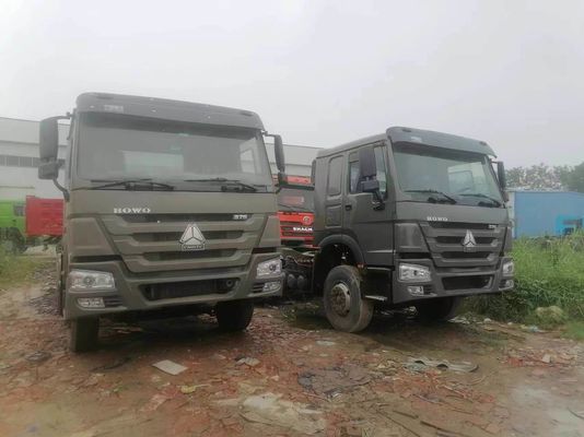 Trasmissione manuale Grigio Sinotruk Camion pesante 6*4 Tractor Truck pneumatico senza tubo