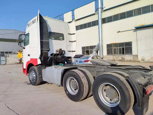 Sinotruk Howoa7 Truck a testa di trattore con pneumatici tubeless e 351-450 cavalli