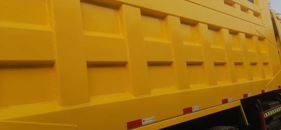 10 pneumatici Sinotruck HOWO 6*4 second-hand Dump Truck Front Lifting Style Emissioni Euro 3/4/5