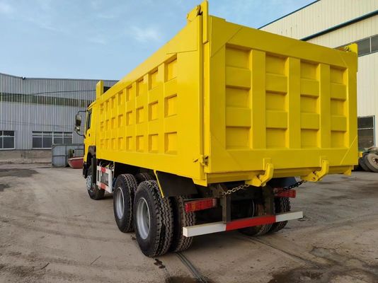 Trasmissione manuale Sinotruck HOWO 6*6 Dump truck per applicazioni pesanti