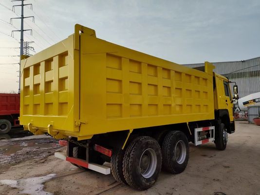 Trasmissione manuale Sinotruck HOWO 6*6 Dump truck per applicazioni pesanti