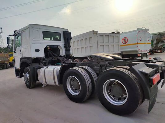 Sinotruk HOWO 6×4 a guida a destra