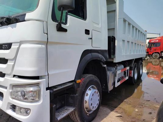 HOWO Dump Truck nelle Filippine con certificazione ISO e stile di sollevamento frontale