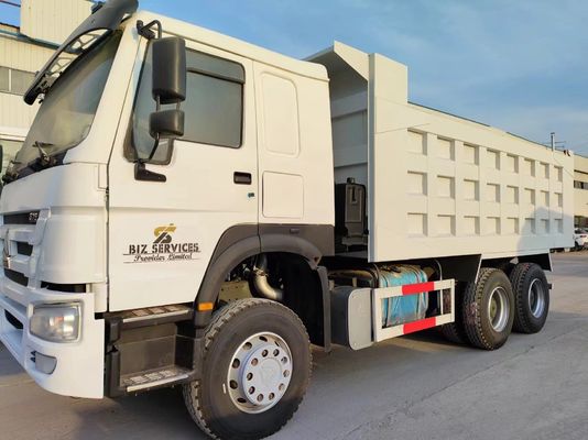 6×4 Front Lifting Style Dump Truck 351-450 HP Sinotruck usato HOWO 10wheeler Bianco