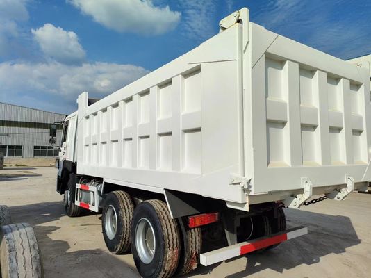 6×4 Front Lifting Style Dump Truck 351-450 HP Sinotruck usato HOWO 10wheeler Bianco