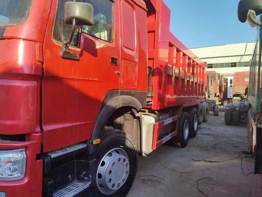 Colore rosso Sinotruk HOWO 6X4 351 450 HP Dump Truck Trasmissione manuale Tipo 8×4 ruota motrice