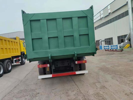 Sinotruk HOWO 371/400/420/380HP 8X4 12 ruote e usato