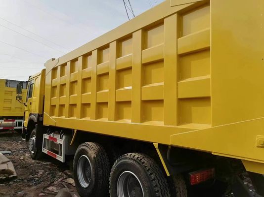 Potenza 351-450 CV Sinotruck HOWO A7 6*4 8*4 HOWO 10 12 Trucks di scarico con ribaltatore a ruote