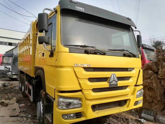 HOWO Sinotruk 460HP Dump Trucks Auto a benzina Usata Good Fuel Truck Capacità del motore 6-8L