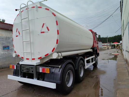 10cbm HOWO 4X2 Cisterna di rifornimento dell'olio Camionino di trasporto mobile distribuzione di carburante per ≤5 posti