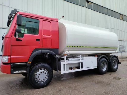20000-25000 litri Serbatoio di olio di combustibile Camione cisterna per lo stoccaggio Certificato GCC HOWO 6X4