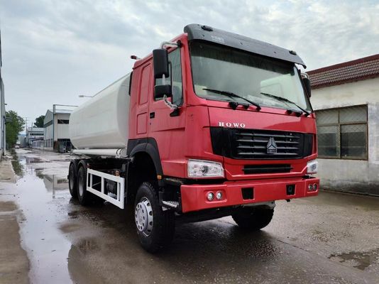 20000-25000 litri Serbatoio di olio di combustibile Camione cisterna per lo stoccaggio Certificato GCC HOWO 6X4