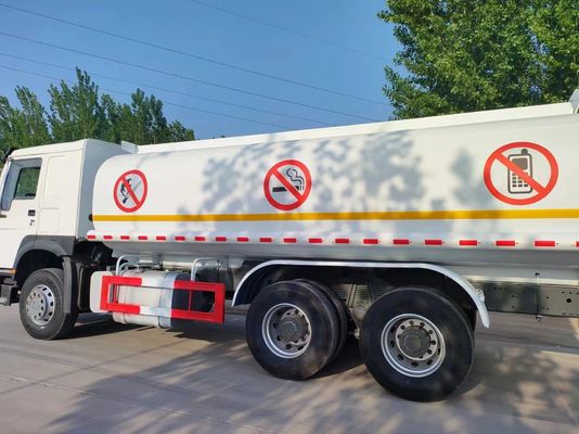8X4 Fuel Oil Tank Transport Truck con 351-450 CV e 30000L di capacità del serbatoio
