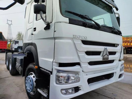 Sinotruck HOWO Truck Transport Timber Transport Truck Trailer con cilindrata di motore da 6 a 8 litri