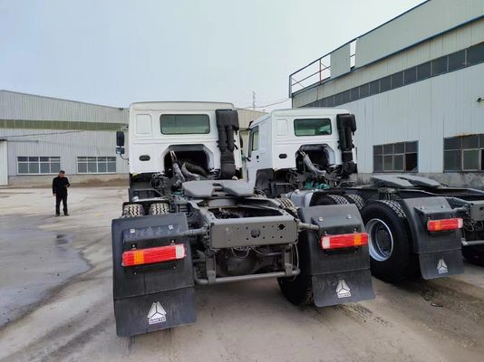 Sinotruck HOWO Truck Transport Timber Transport Truck Trailer con cilindrata di motore da 6 a 8 litri