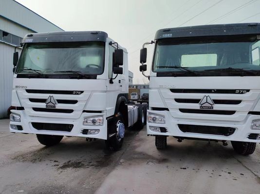 Pneumatici radiali Sinotruk C7h 6X4 430HP Truck trattore Mc11.43-30 con DOT Certificazione