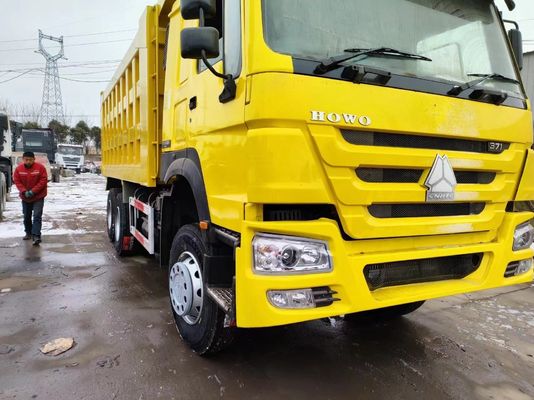 Capacità del motore 6-8L Sinotruck HOWO 6*4 Dump Truck a destra