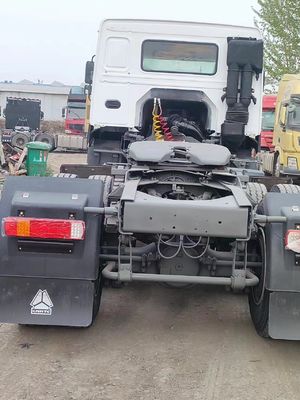 Potenza 351-450 CV Sinotruk HOWO 371 CV 6 x 4 Dump Truck stile di sollevamento anteriore