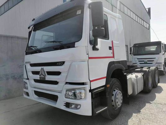 6800*2496*3100mm Potenza di cavalli elevata Sinotruk HOWO 6*4 Camione trattore con certificazione GCC