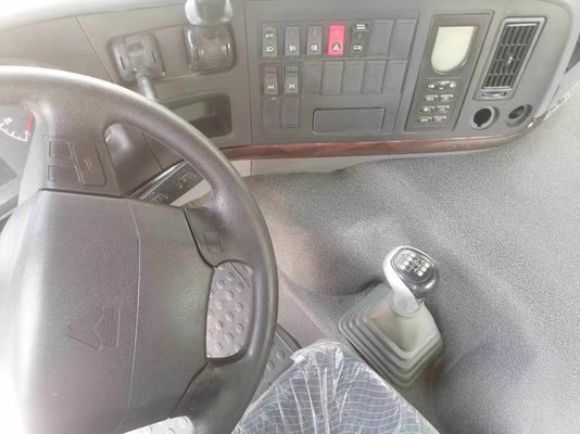6X4 HOWO Camion-trattore 420 CV Testa di trattore di seconda mano con 351-450 CV