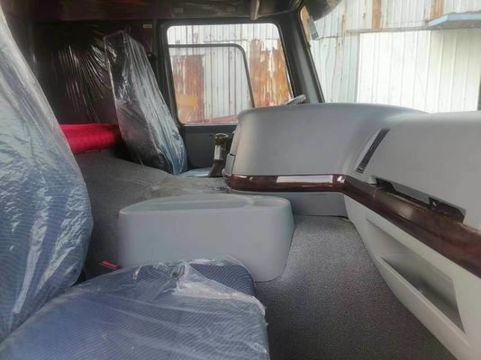 Sinotruk HOWO usato 6X4 10 ruote camion trattore con trasmissione pesante in grigio