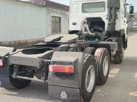 Capacità del motore 6-8L HOWO T7 A7 FAW Sitrak CNG Tractor Truck GCC Certificazione pneumatici