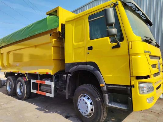6*4 Gallo U-Typ Tipper Truck Direzione destra Construction Dump Trucks HOWO Sedie ≤5