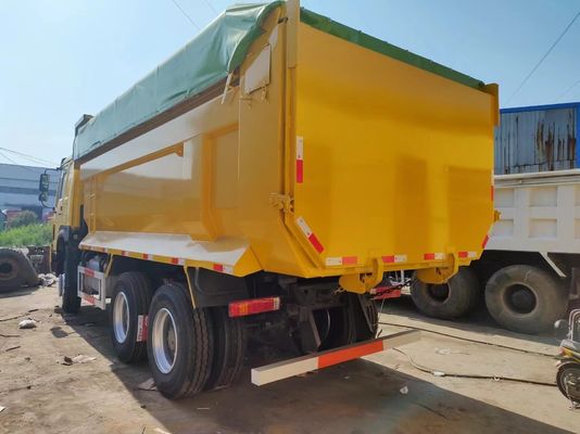 6*4 Gallo U-Typ Tipper Truck Direzione destra Construction Dump Trucks HOWO Sedie ≤5