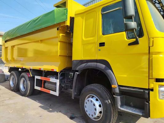 6*4 Gallo U-Typ Tipper Truck Direzione destra Construction Dump Trucks HOWO Sedie ≤5
