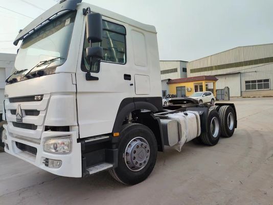 White Sinotruk HOWO 6*4 351-450hp Tractor truck a destra con pneumatici senza tubi
