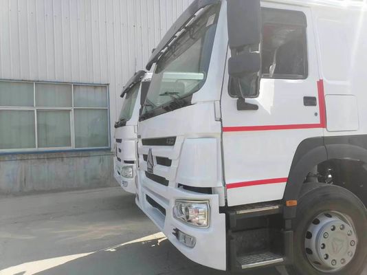 Sinotruk HOWO 6*4 bianca da 420 CV con elevata potenza e buone condizioni