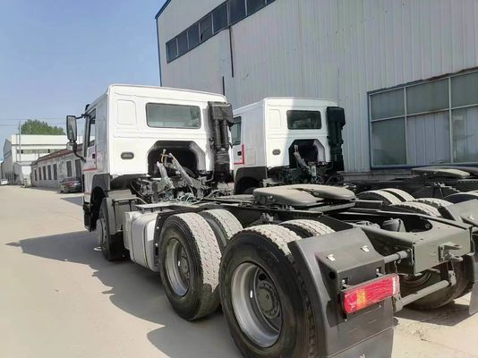 Sinotruk HOWO 6*4 bianca da 420 CV con elevata potenza e buone condizioni