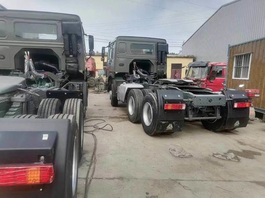 Capacità del motore 6-8L Disegno del pneumatico radiale 10 ruote Sinotruk 6X4 HOWO