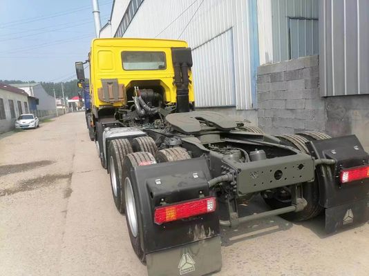 Sinotruk Truck 6*4 colore giallo utilizzato da 6-8L capacità del motore