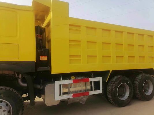 Disegno pneumatico radiale Sinotruck HOWO 6*4 Camionetto a scarico giallo con cambio manuale