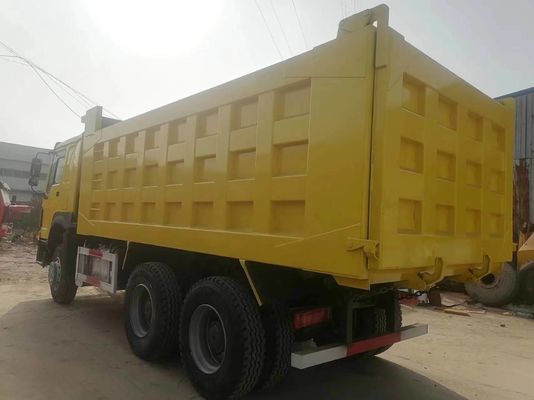 Disegno pneumatico radiale Sinotruck HOWO 6*4 Camionetto a scarico giallo con cambio manuale