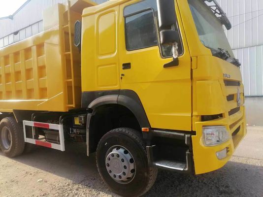 Disegno pneumatico radiale Sinotruck HOWO 6*4 Camionetto a scarico giallo con cambio manuale