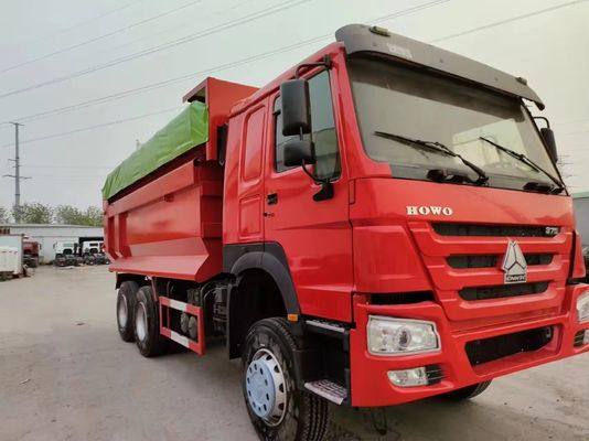 Capacità del motore 6-8L Utilizzo HOWO Camionino 12 pneumatici Camionini 6X4 in rosso